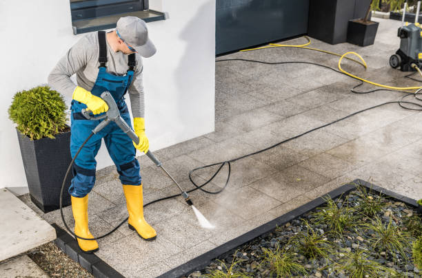 Best Deck Pressure Washing  in Chalfant, CA